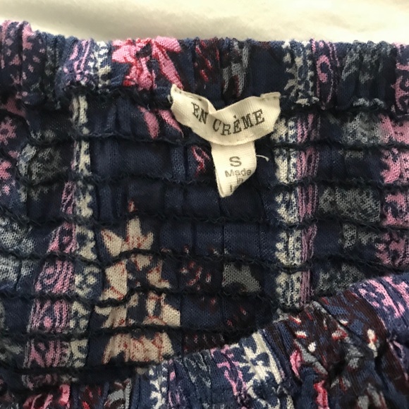 Floral Top - Picture 2 of 2